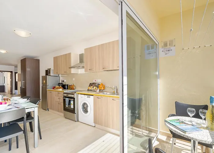 Apartament Summer Breeze Comfort Sunny Close To The Sandy Beaches - By Getawaysmalta