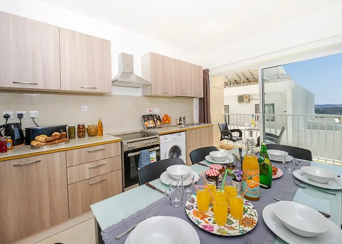 Summer Breeze Comfort Sunny Close To The Sandy Beaches - By Getawaysmalta Mellieħa