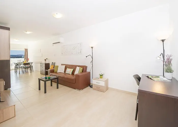 Apartament Summer Breeze Comfort Sunny Close To The Sandy Beaches - By Getawaysmalta *