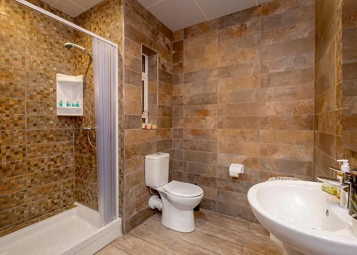 Summer Breeze Comfort Sunny Close To The Sandy Beaches - By Getawaysmalta *