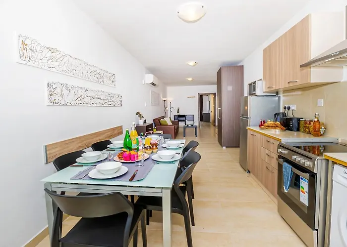 Summer Breeze Comfort Sunny Close To The Sandy Beaches - By Getawaysmalta Apartament