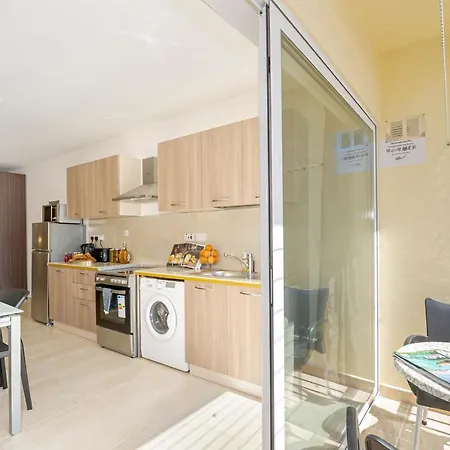 Apartment Summer Breeze Comfort Sunny Close To The Sandy Beaches - By Getawaysmalta