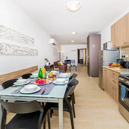 Summer Breeze Comfort Sunny Close To The Sandy Beaches - By Getawaysmalta Apartment