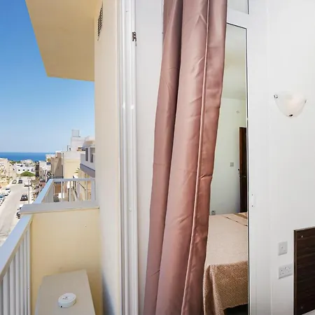 Summer Breeze Comfort Sunny Close To The Sandy Beaches - By Getawaysmalta * Mellieha